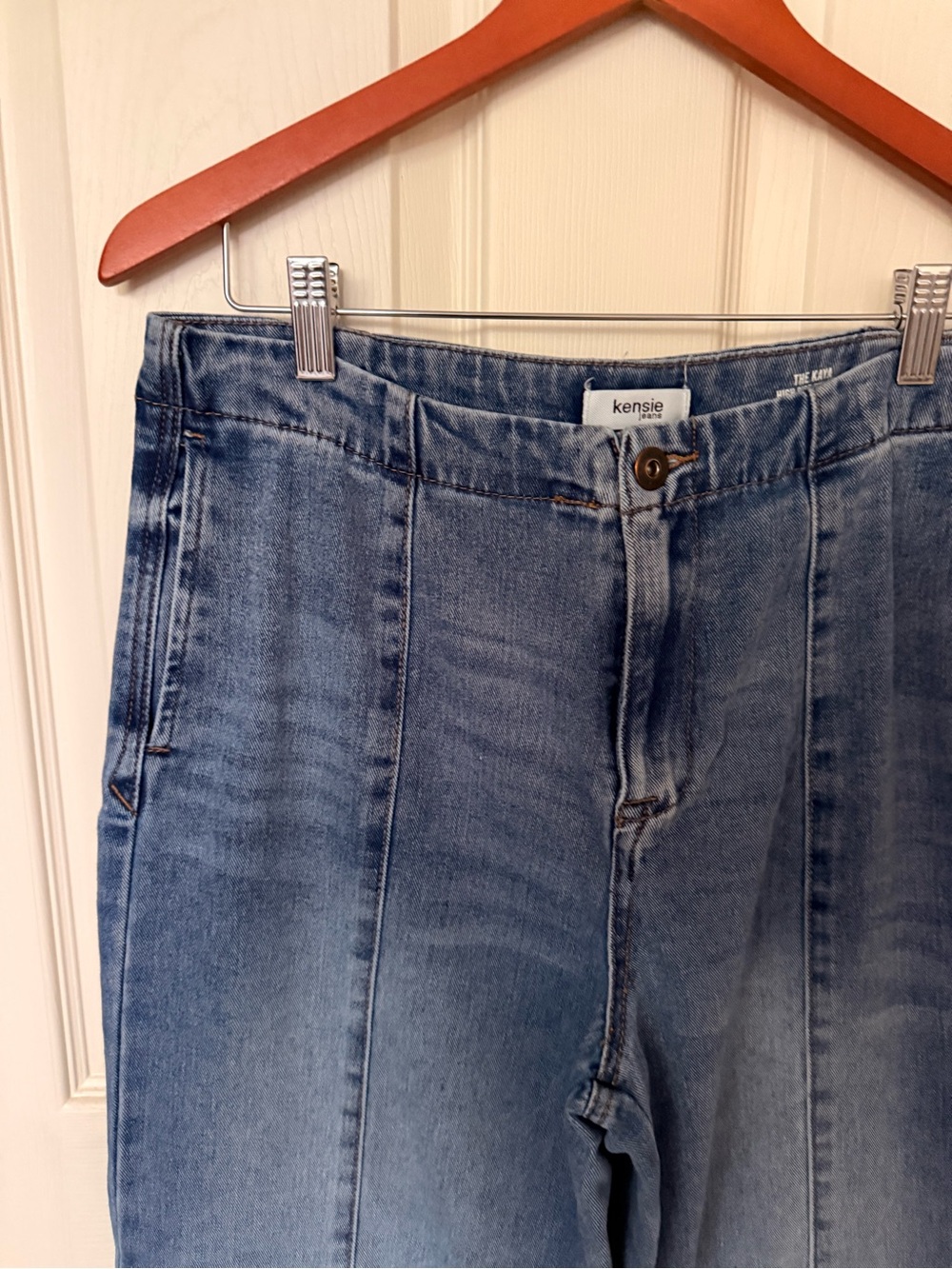 Kensie Women's Light Blue wide leg Jeans